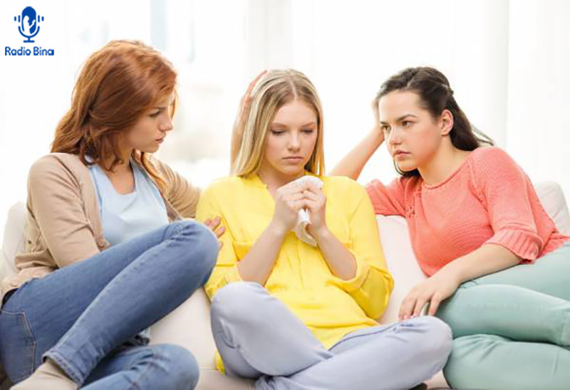 جمله‌هایی که هرگز نباید به دوستان مجردتان بگویید